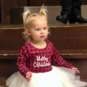 Meet your Posher, Laurie